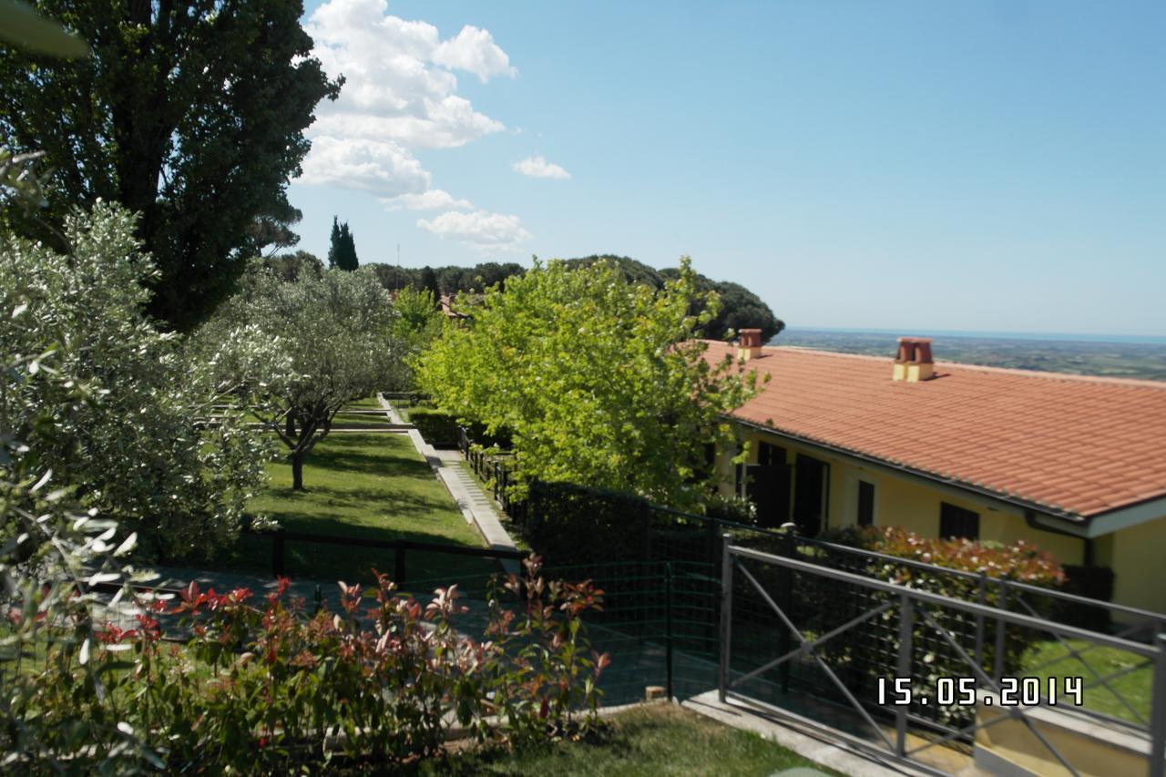 Вилла Agriturismo La Vite E Gli Ulivi Аричча Экстерьер фото