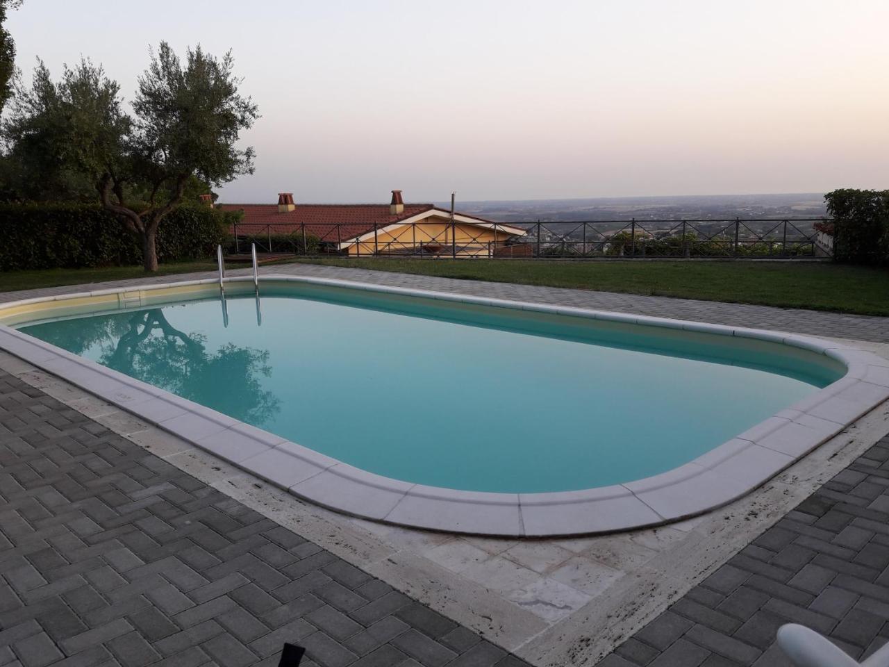 Вилла Agriturismo La Vite E Gli Ulivi Аричча Экстерьер фото